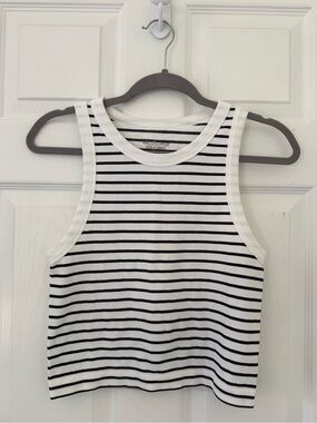 Wallflower Striped Ribbed Crop Tank Top - Black & White